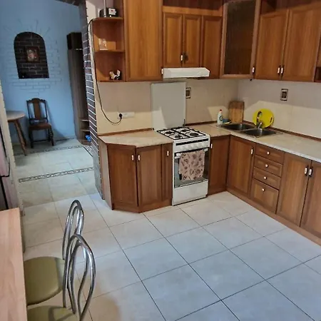 затишна в центрі Apartman *