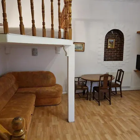 затишна в центрі *